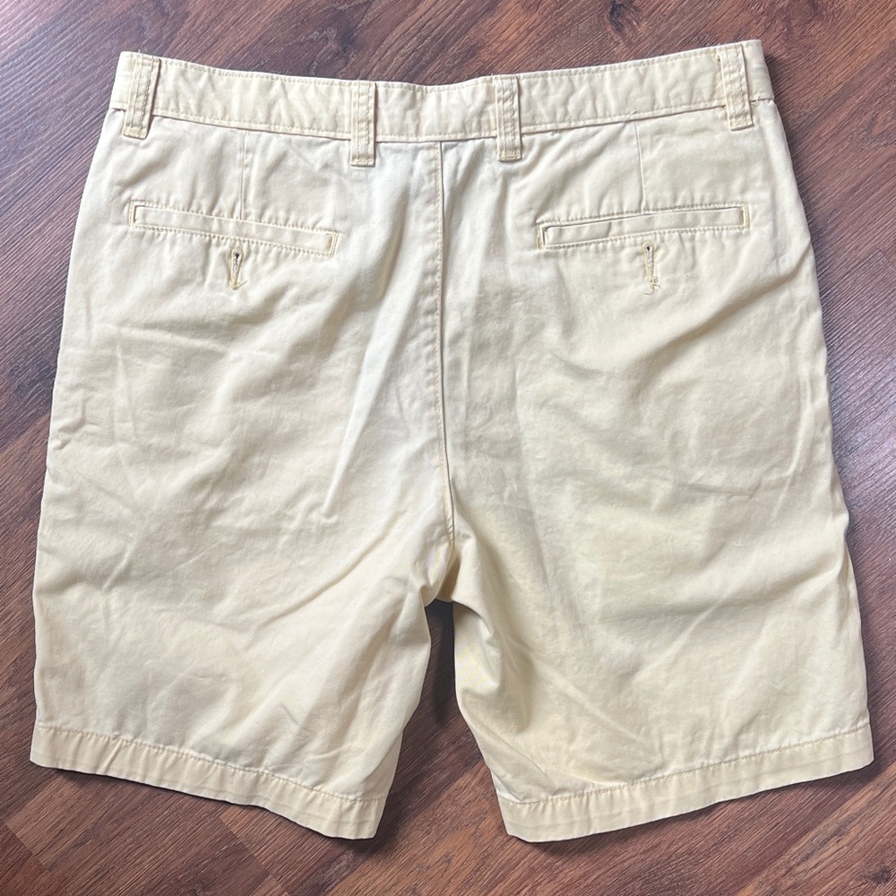 Club Room - Butter Yellow ๐ง - Waist 33 - Shorts - Picture 6 of 6